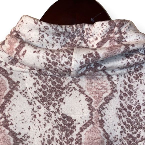 CALVIN KLEIN Snakeskin Print Cowl Neck Sweatshirt - Picture 8 of 9